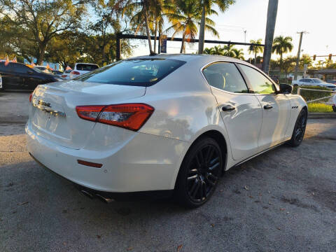 2017 Maserati Ghibli