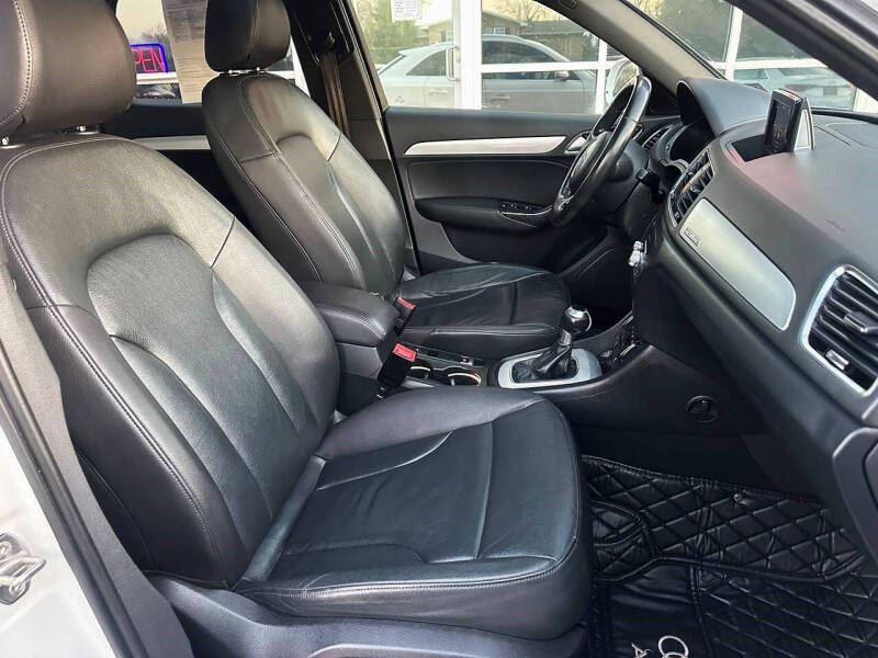 2016 Audi Q3 2.0T quattro Premium Plus