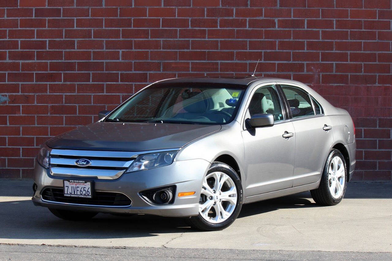 2012 Ford Fusion SE's photo