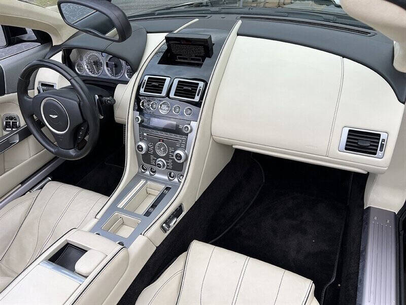 2014 Aston Martin DB9 20