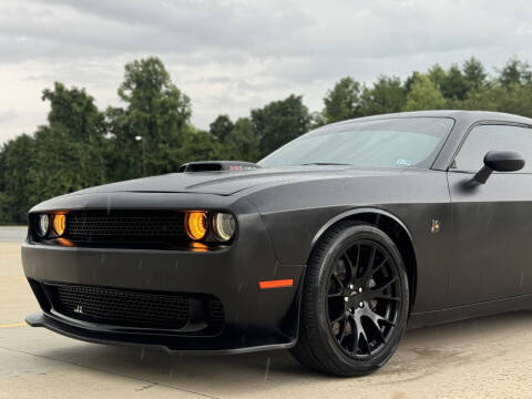 2016 Dodge Challenger 392 HEMI Scat Pack Shaker