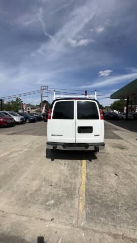 2017 GMC Savana 2500