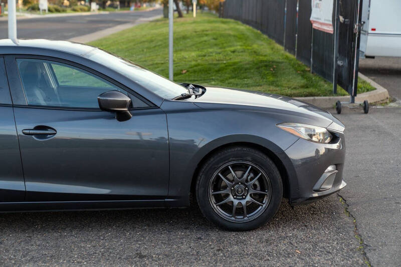 2016 Mazda MAZDA3 i Sport