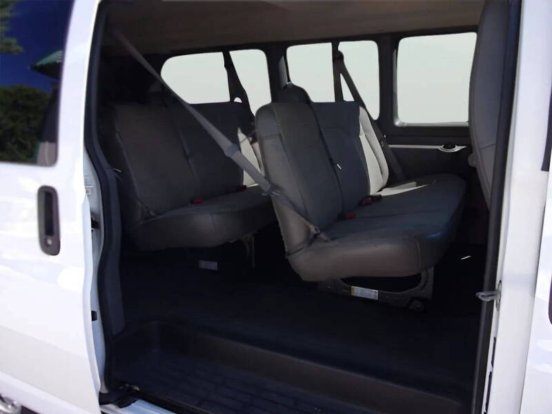 2016 Chevrolet Express LS 2500