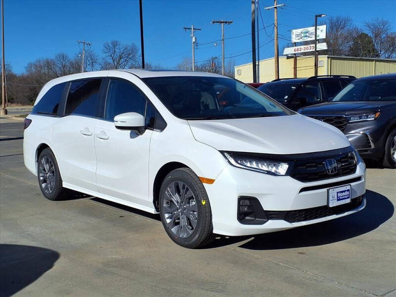 2026 Honda Odyssey Touring's photo