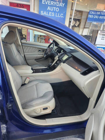 2015 Ford Taurus SEL