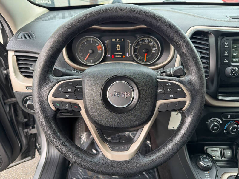 2016 Jeep Cherokee Sport