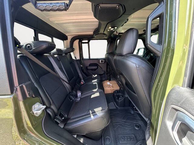 2021 Jeep Gladiator Freedom