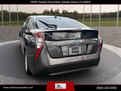 2016 Toyota Prius Two