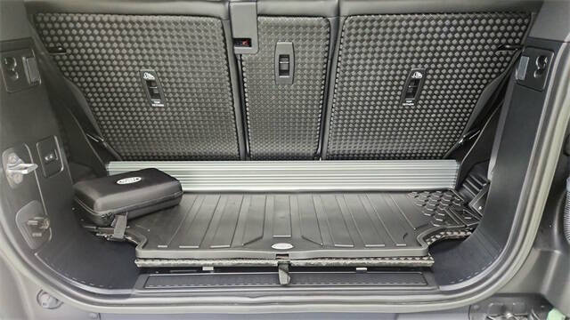 2023 Land Rover Defender 90 75th Anniversary Edition