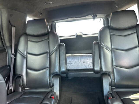 2017 Cadillac Escalade Platinum