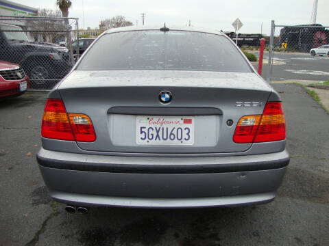 2004 BMW 3 Series 325i