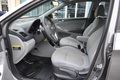 2017 Hyundai Accent SE