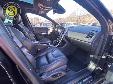 2015 Volvo XC60 T5 Drive-E Platinum