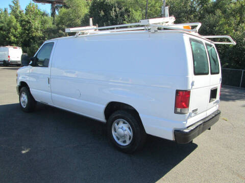 2014 Ford E-Series E-150