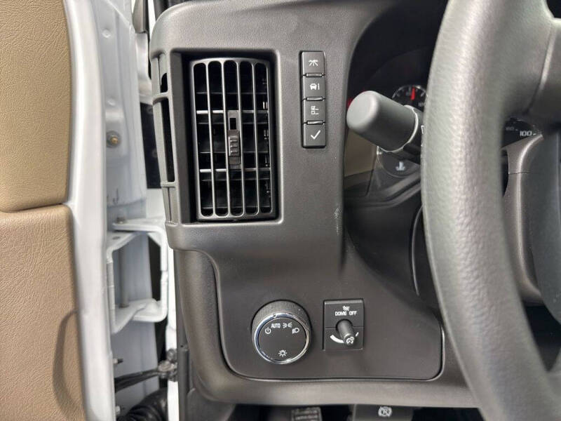 2025 Chevrolet Express 2500