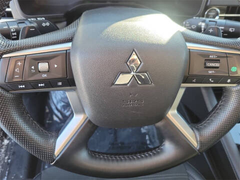 2024 Mitsubishi Outlander PHEV SE