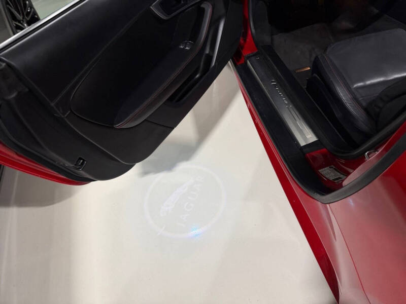 2018 Jaguar F-TYPE R-Dynamic