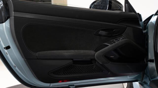 2023 Porsche 718 Cayman GT4 RS