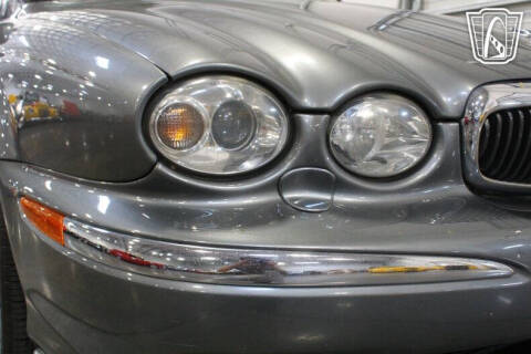 2002 Jaguar X-Type 2.5