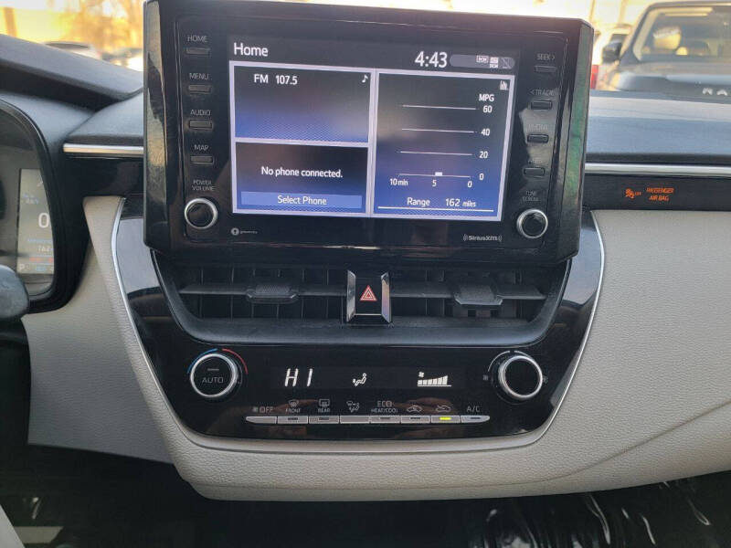 2022 Toyota Corolla LE