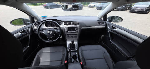 2015 Volkswagen Golf TDI S