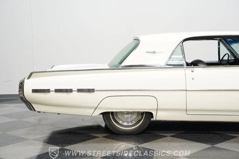 1962 Ford Thunderbird