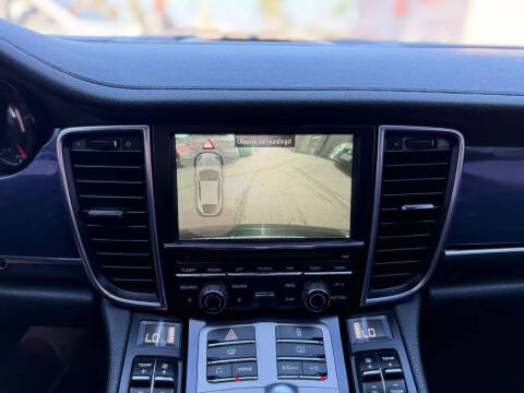 2012 Porsche Panamera
