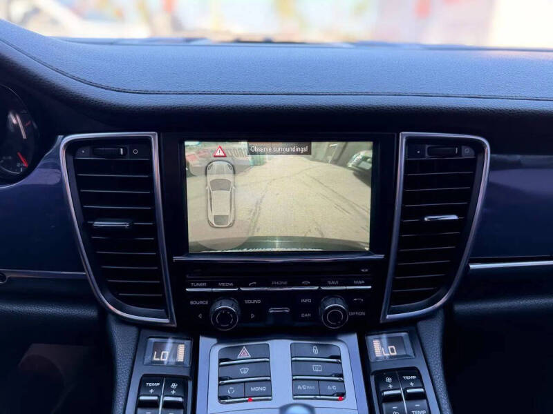 2012 Porsche Panamera