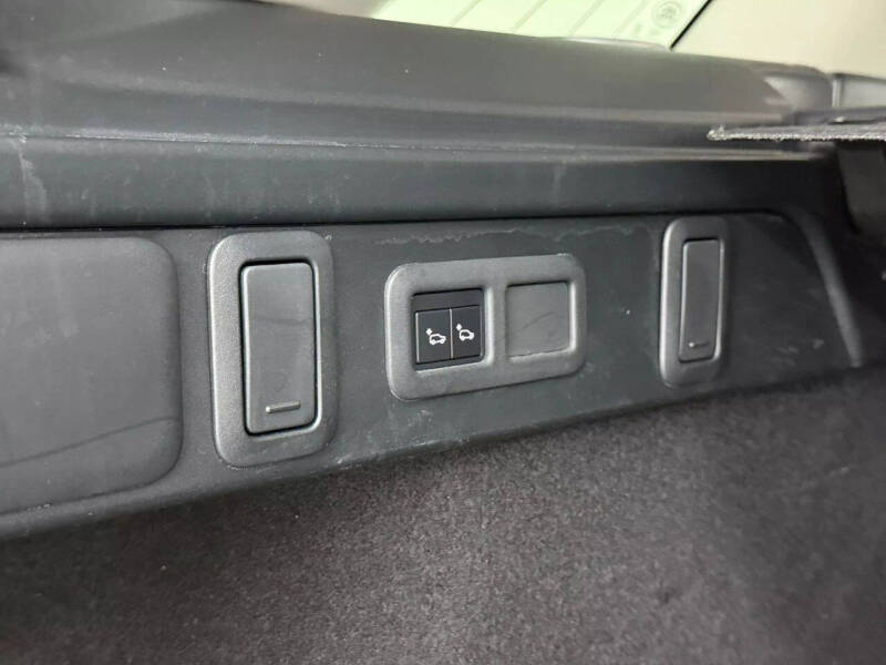 2018 Land Rover Range Rover Velar P380 R-Dynamic SE