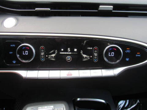 2022 Genesis GV70 2.5T Standard