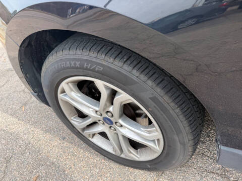 2017 Ford Edge Titanium