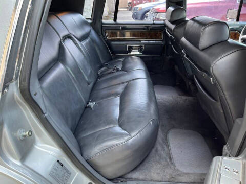 1984 Lincoln Town Car