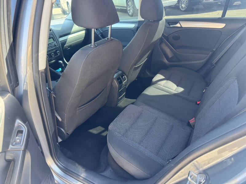 2014 Volkswagen Golf 2.5L PZEV