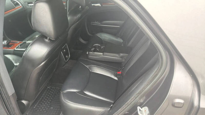 2013 Chrysler 300