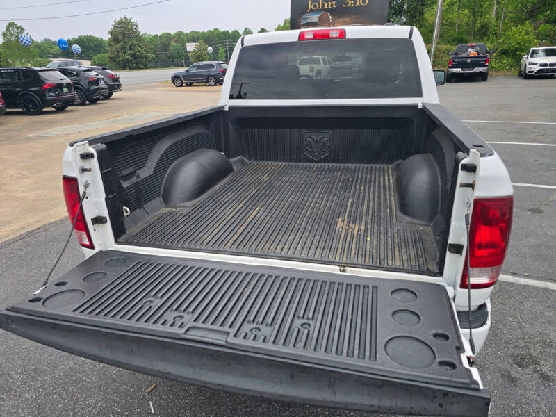 2012 RAM 1500 ST