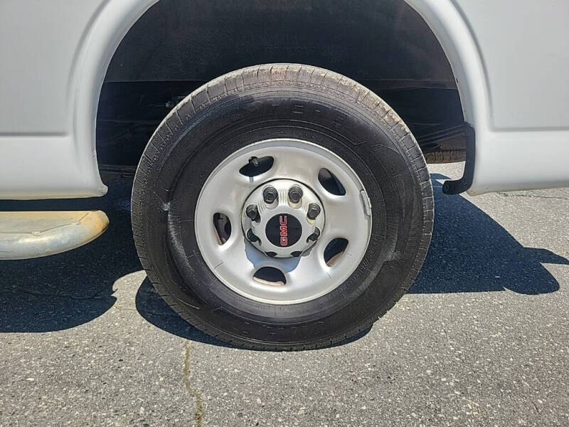 2023 GMC Savana 2500