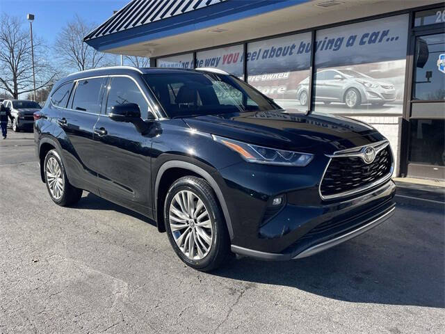 2022 Toyota Highlander Platinum