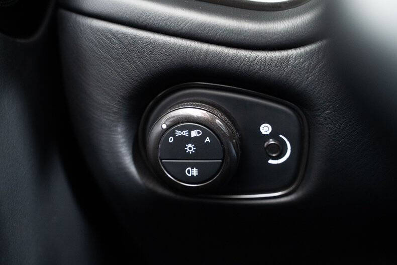 2015 Aston Martin Vanquish Volante