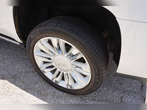 2019 Cadillac Escalade Platinum