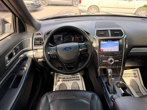 2017 Ford Explorer Sport