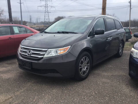 2013 Honda Odyssey for sale at Sparkle Auto Sales in Maplewood MN