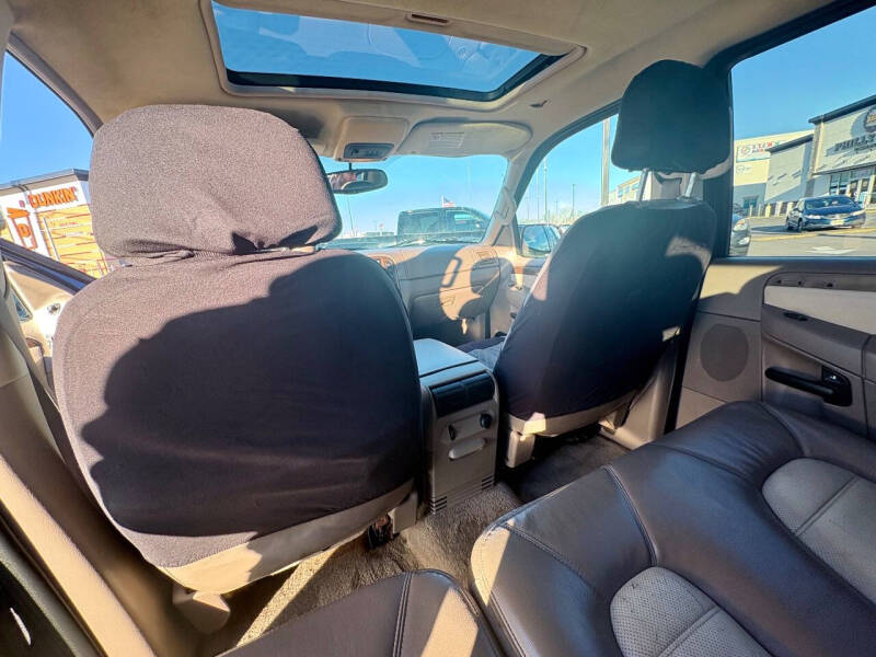 2003 Ford Explorer Eddie Bauer