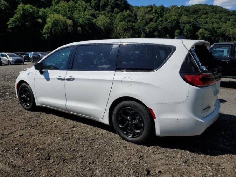2024 Chrysler Pacifica Plug-In Hybrid