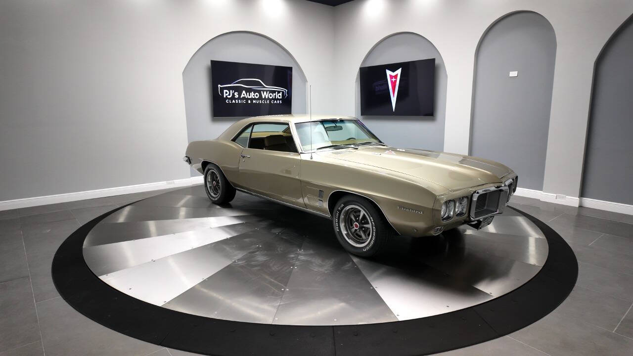 1969 Pontiac Firebird 11