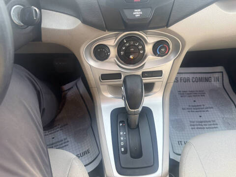 2014 Ford Fiesta SE
