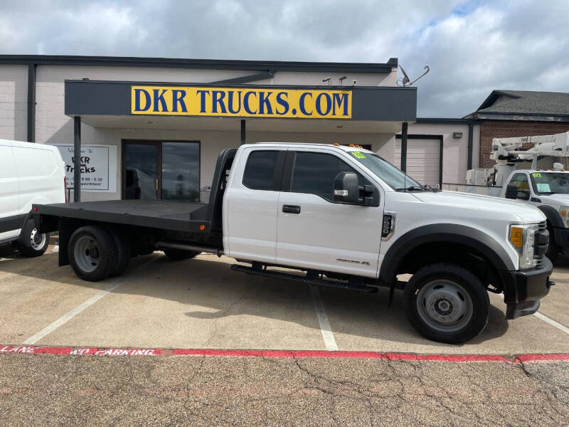 2019 Ford F-550 Super Duty Chassis Cab's photo