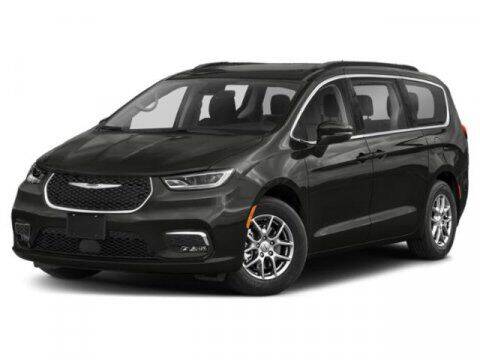 2022 Chrysler Pacifica for sale at Wally Armour Chrysler Dodge Jeep Ram in Alliance OH