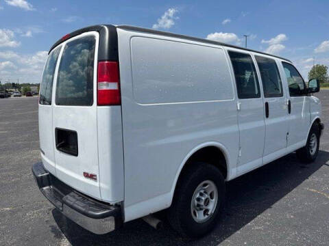 2022 GMC Savana 2500