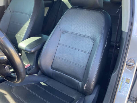 2014 Volkswagen Passat 1.8T SE